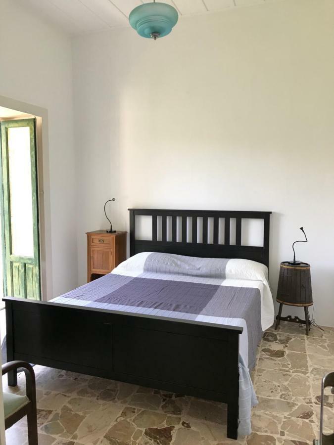 Casa Vacanze Via Convento Hotel Ficarra ภายนอก รูปภาพ